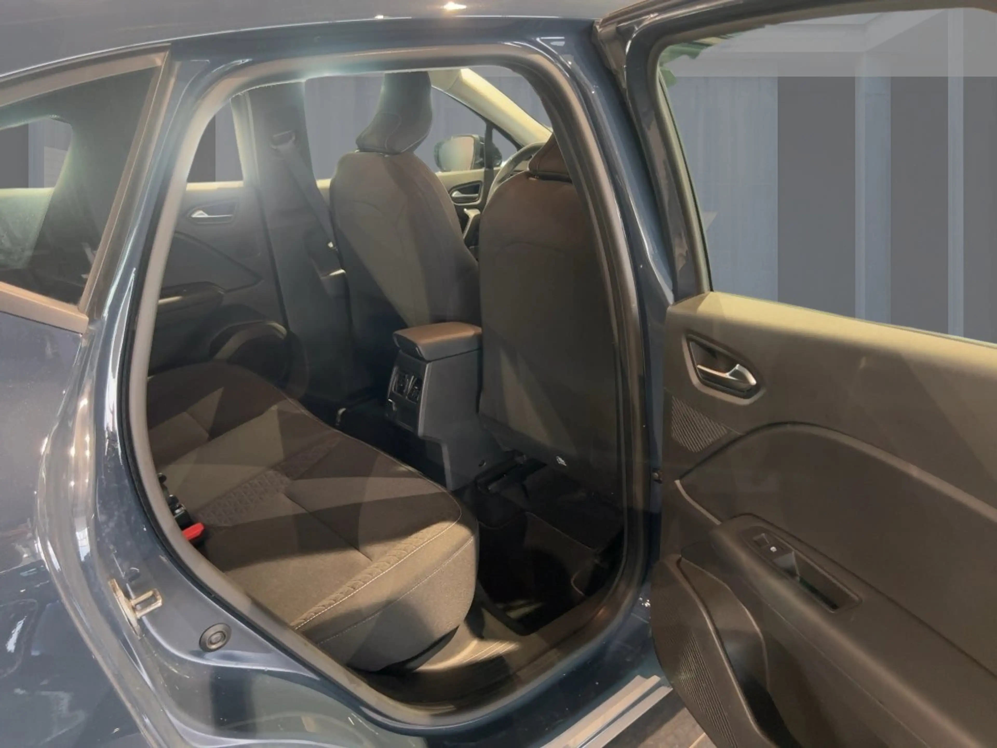 Renault Captur EQUILIBRE TCe 90 Apple CarPlay SHZ KLIMA BT — photo 9