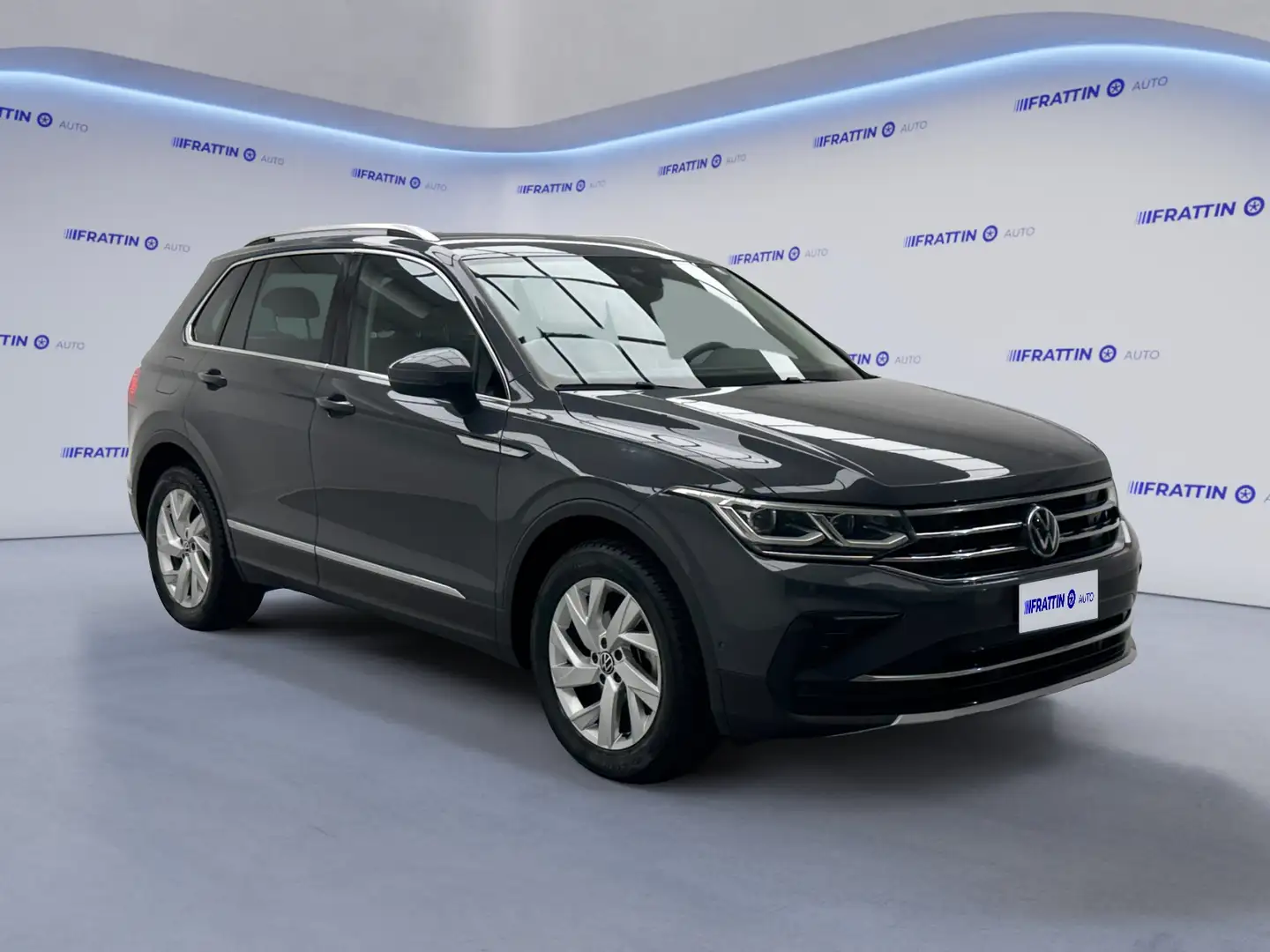 Volkswagen Tiguan 2.0 TDI 150 CV SCR DSG Elegance Grigio - 2