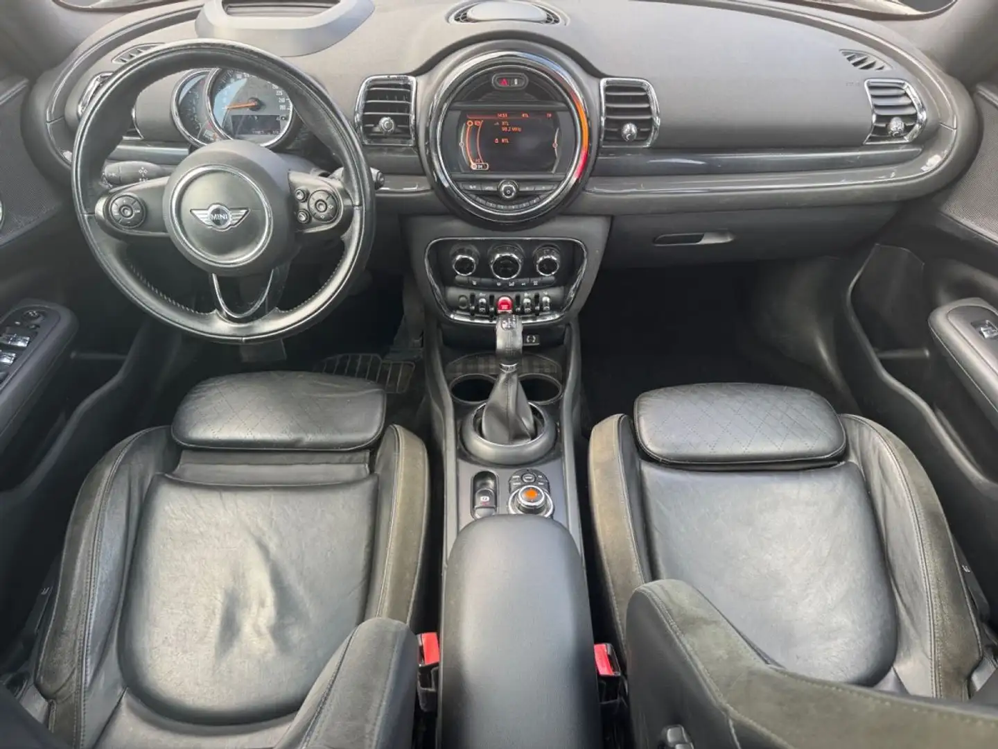 MINI Cooper Clubman F54 Cooper D 150 ch Edition Hyde Park A Noir - 2