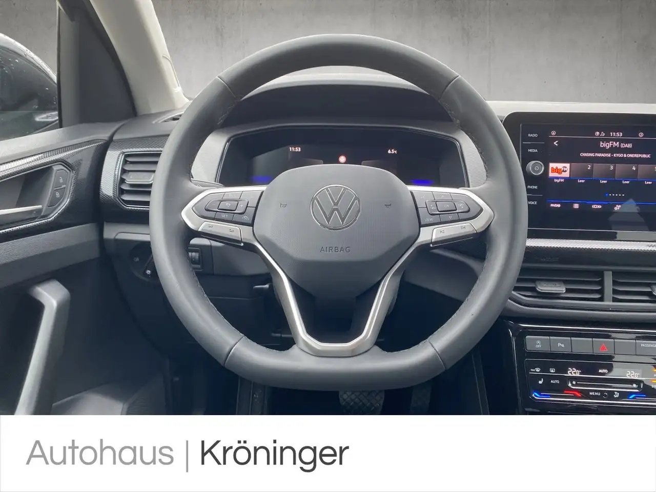 Volkswagen T-Cross 1.0 TSI DSG Life AHK ACC Kamera *20% NL 11