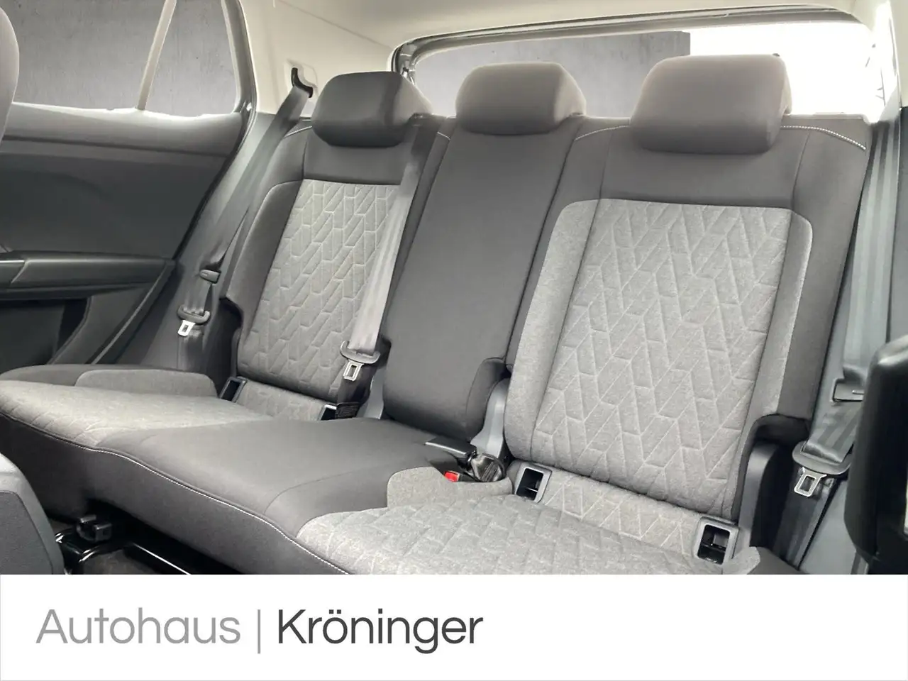 Volkswagen T-Cross 1.0 TSI DSG Life AHK ACC Kamera *20% NL 10