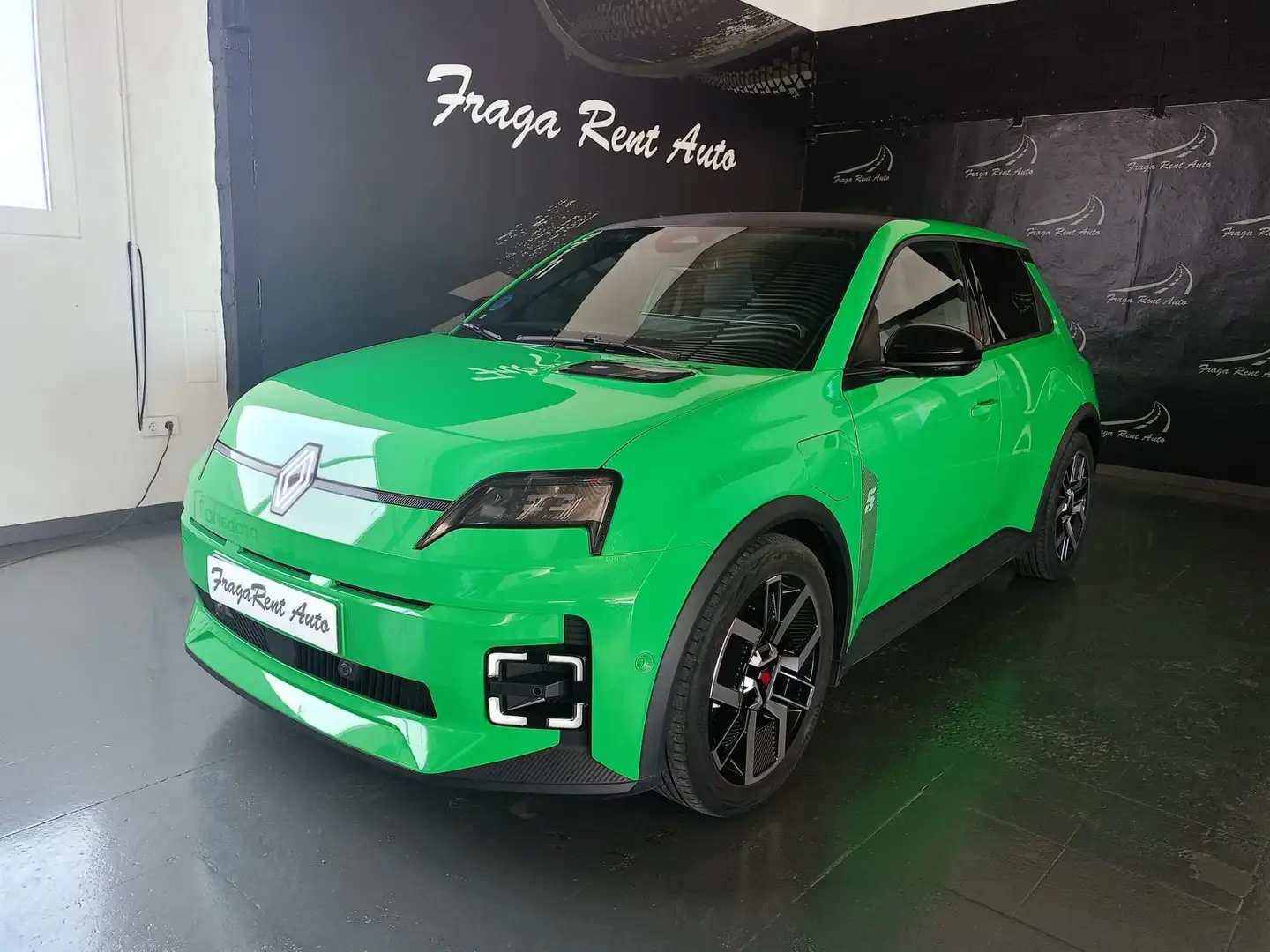 Renault Megane E-Tech 5 Techno autonomía confort 110 kW Verde - 1