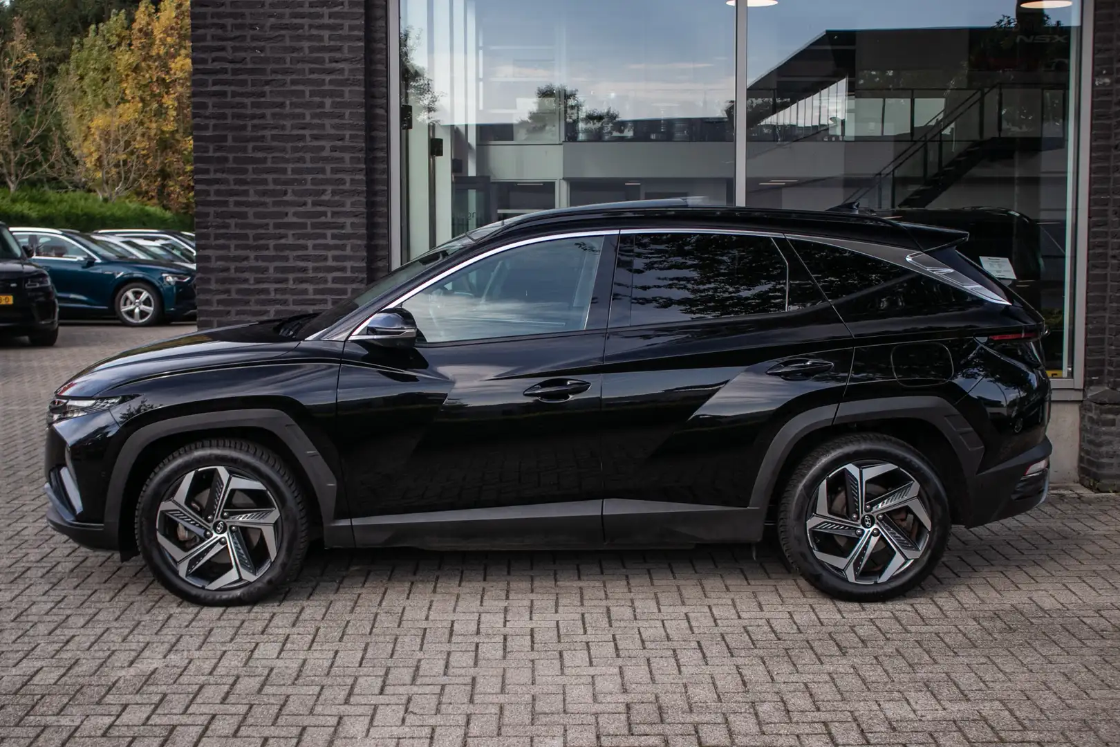Hyundai TUCSON 1.6 T-GDI PHEV Premium Sky 4WD Navi | Stoelverkoel Noir - 2