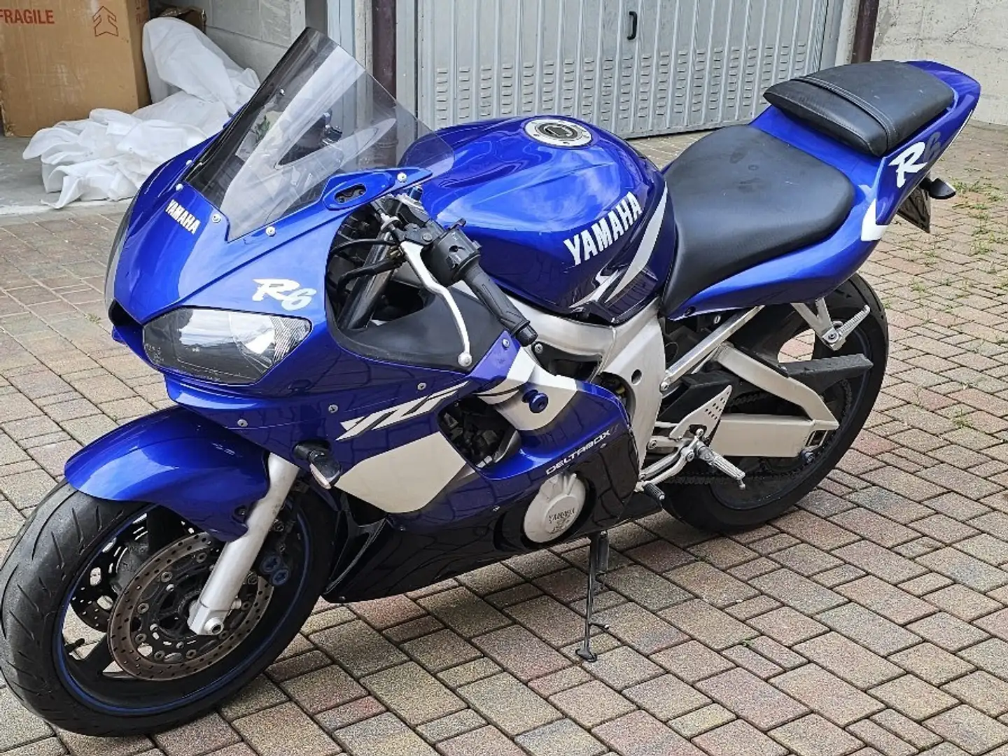 Yamaha YZF-R6 Blu/Azzurro - 2