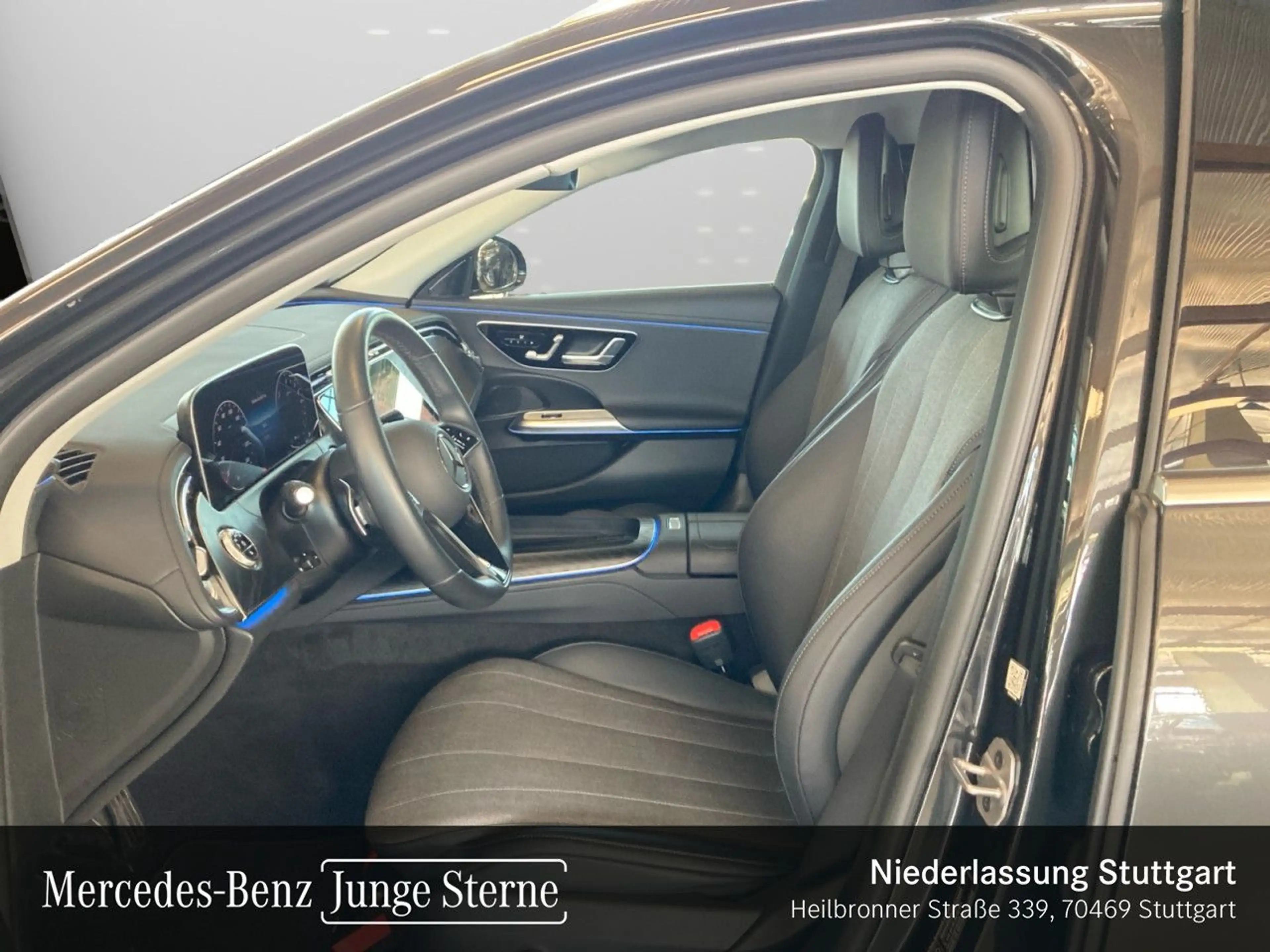 Mercedes-Benz E 300 de T Avantgarde Fahrass WideScreen 360° AHK — photo 11