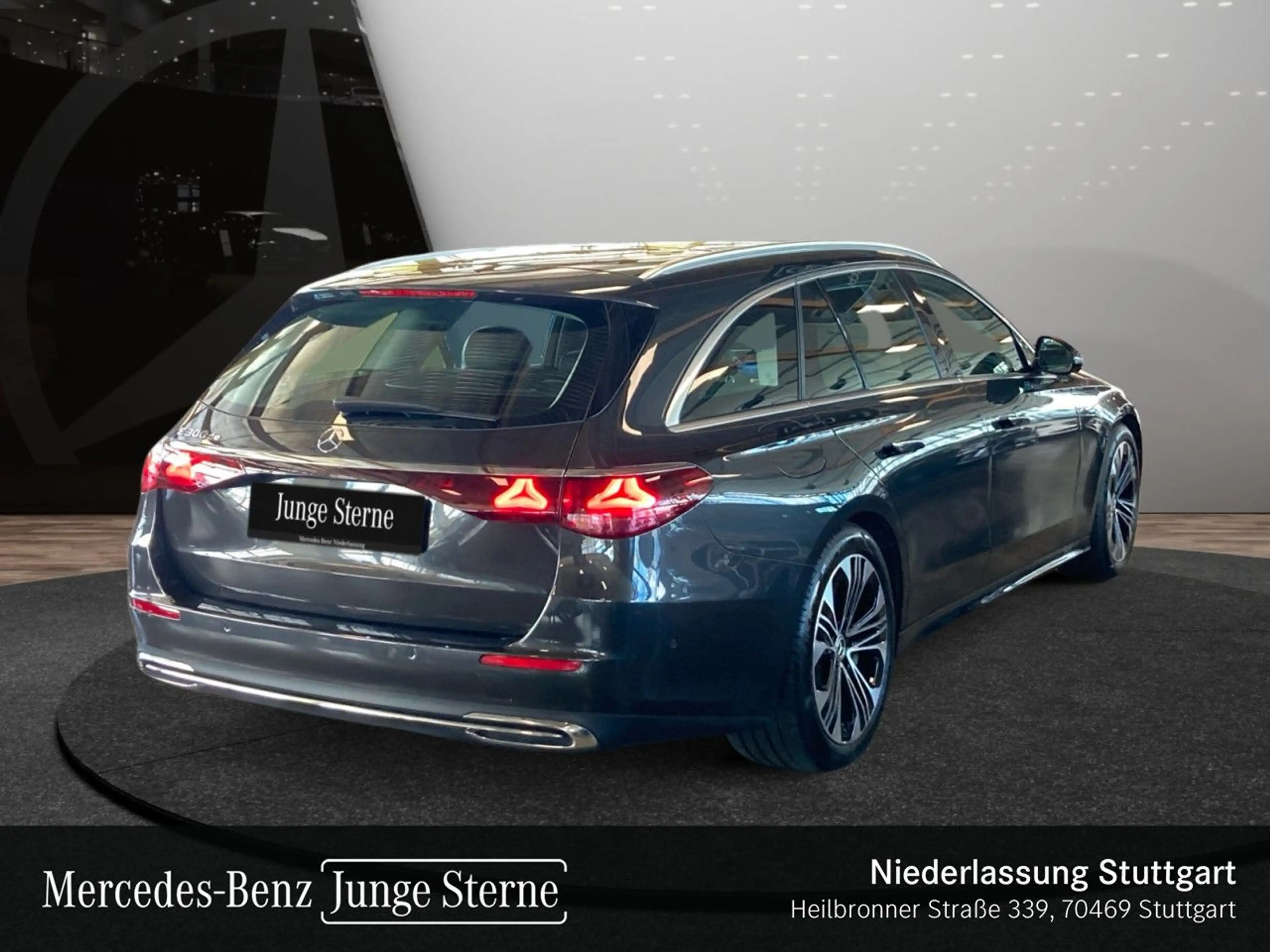 Mercedes-Benz E 300 de T Avantgarde Fahrass WideScreen 360° AHK — photo 8