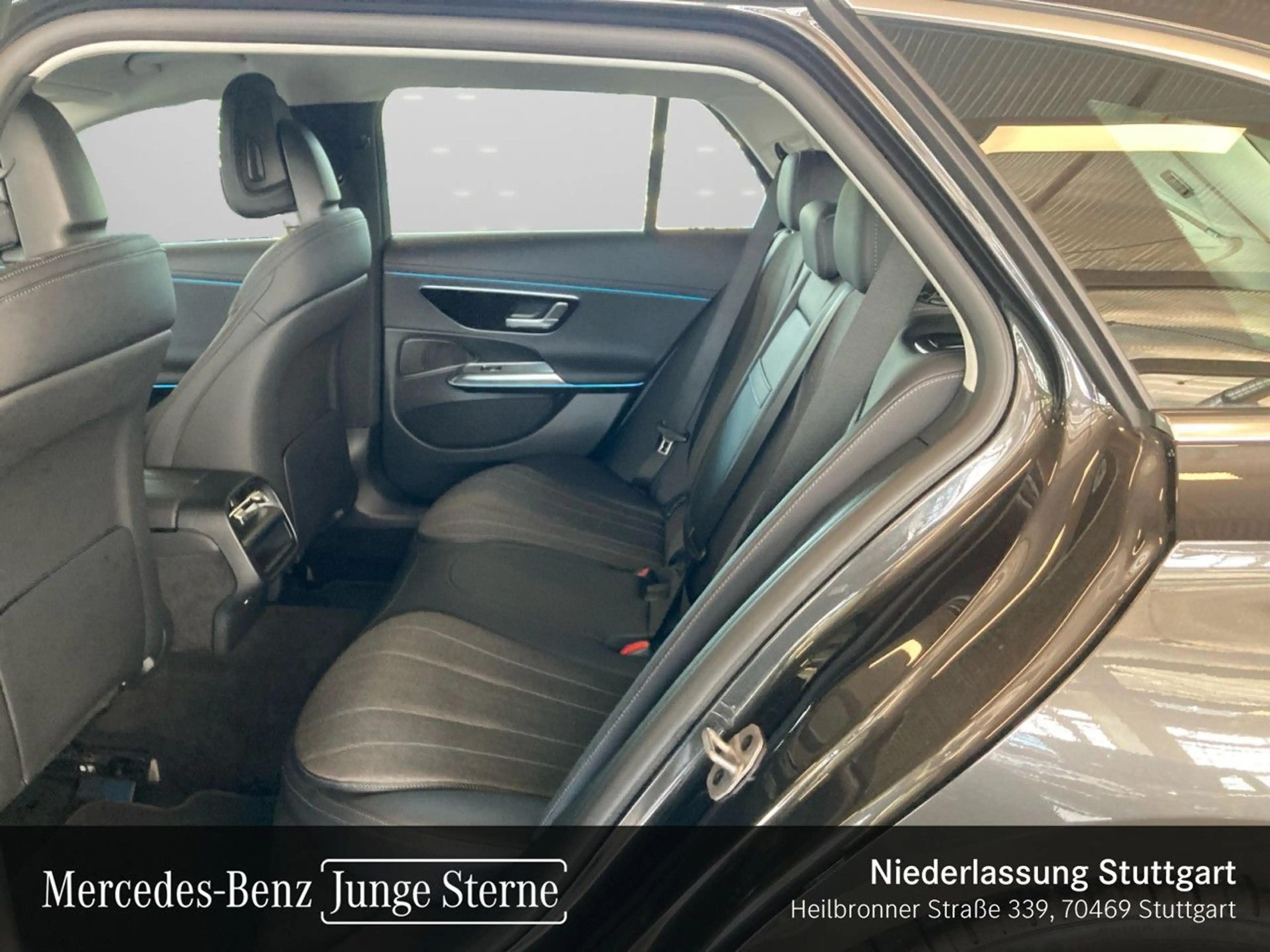 Mercedes-Benz E 300 de T Avantgarde Fahrass WideScreen 360° AHK — photo 12