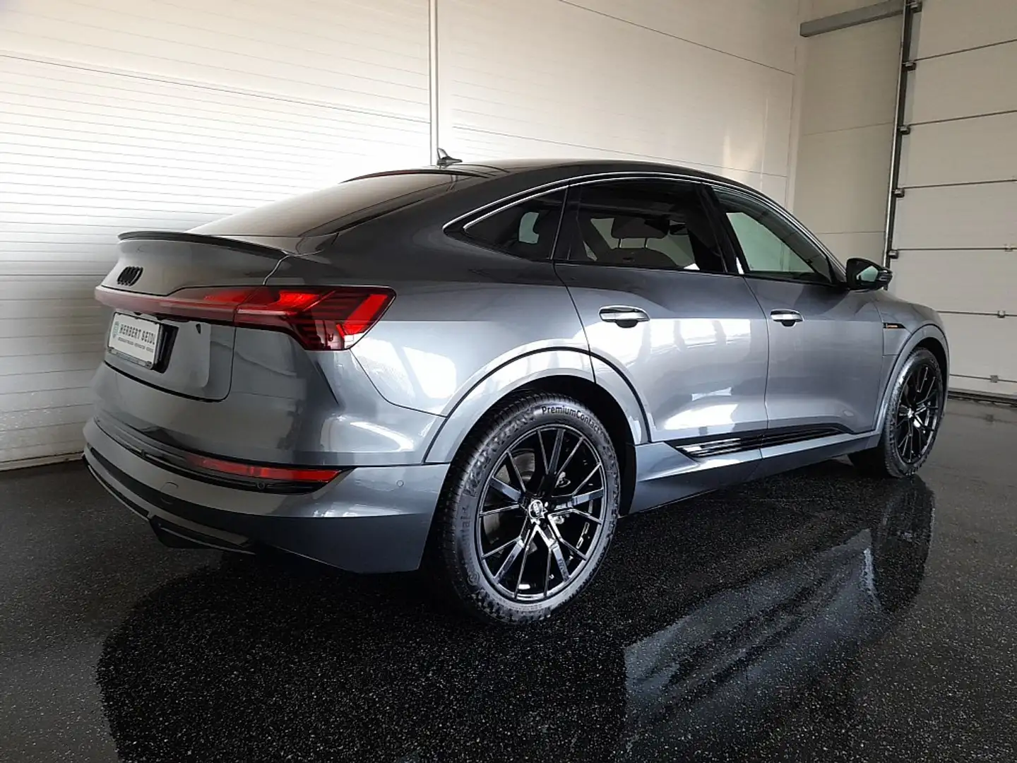 Audi e-tron SB 50 quattro S-LINE *NP: € 89.705,- / 21 ZOLL ... Grau - 2