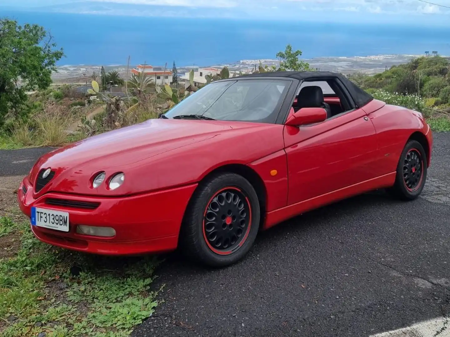 Alfa Romeo Spider 2.0+TS+16v+M Rojo - 2