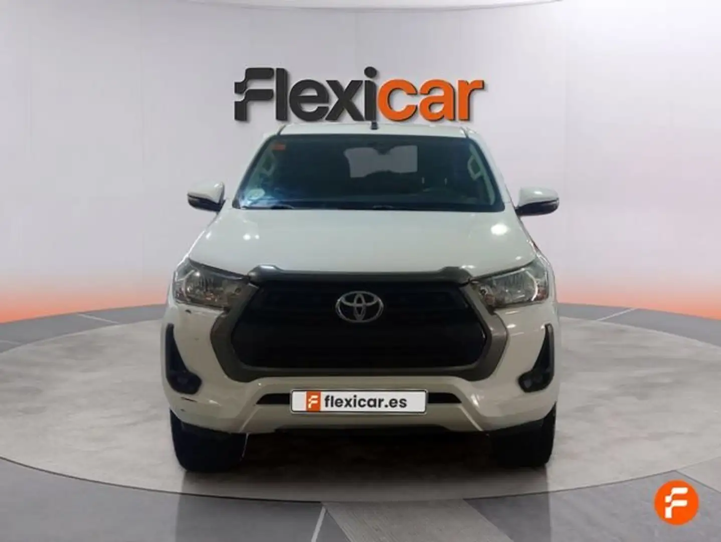 Toyota Hilux 2.4 D-4D Cabina Doble GX Blanco - 2