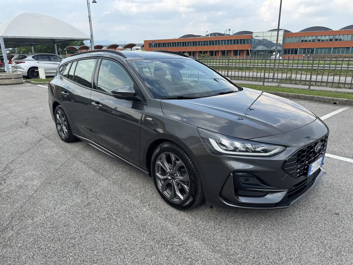 Ford Focus SW St-Line Automatica 1.5 EcoBlue 120CV + Co-Pilot Grigio - 2