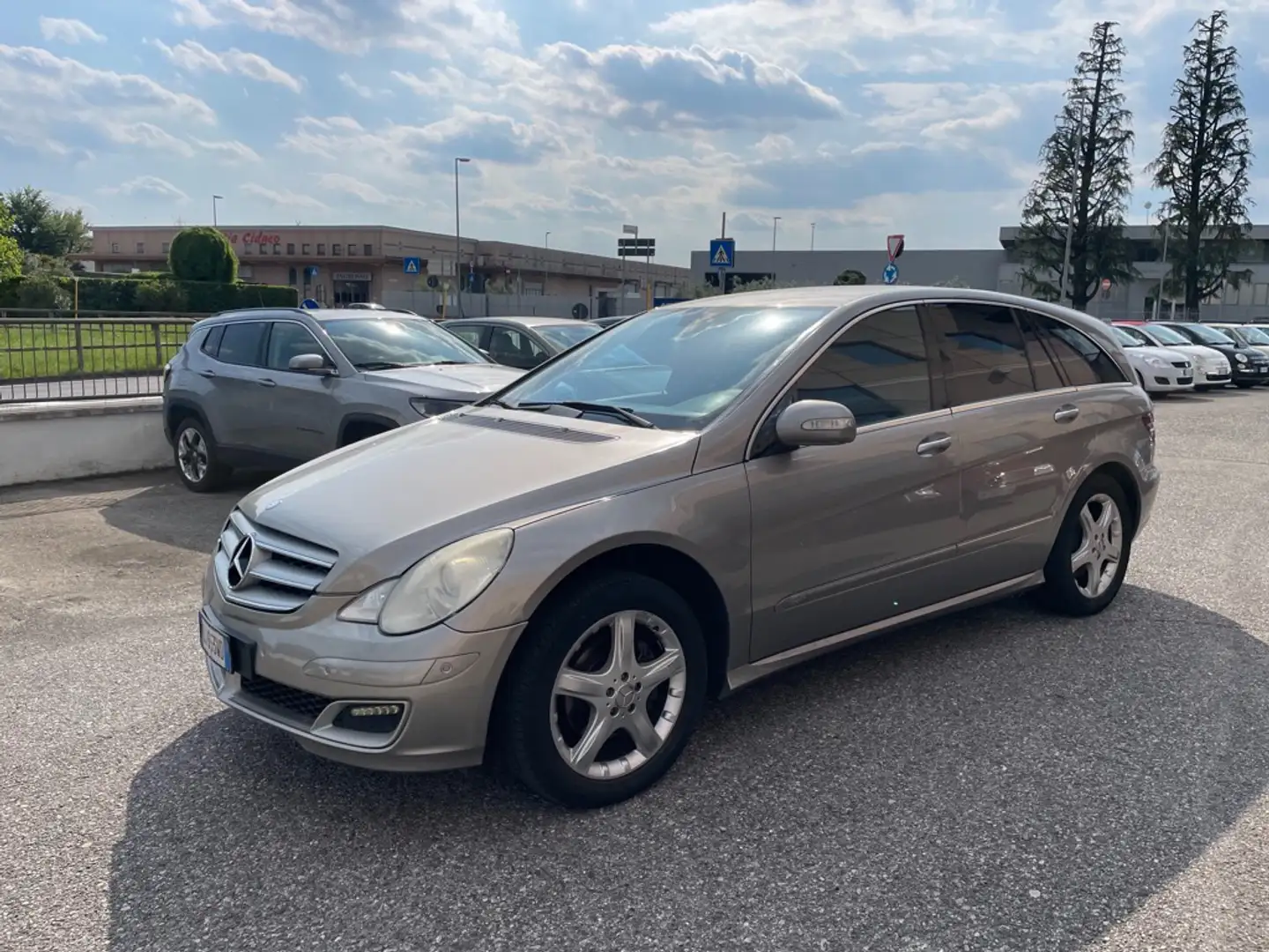 Mercedes-Benz R 320 cdi V6 Sport 4MATIC 7G-TRONIC 6 POSTI NO SOSP PNEU Grigio - 1