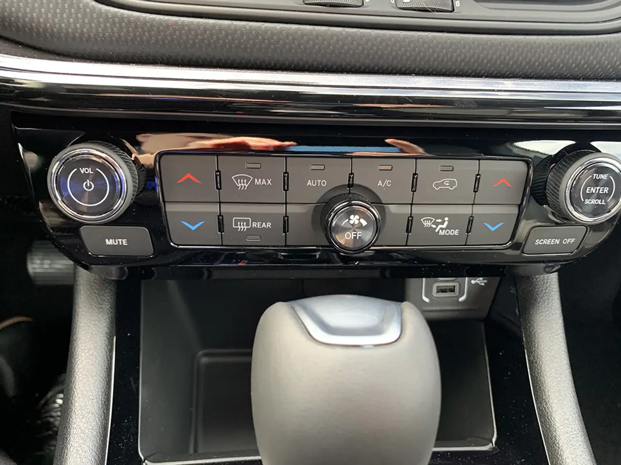 Jeep Compass снимка Jeep Compass