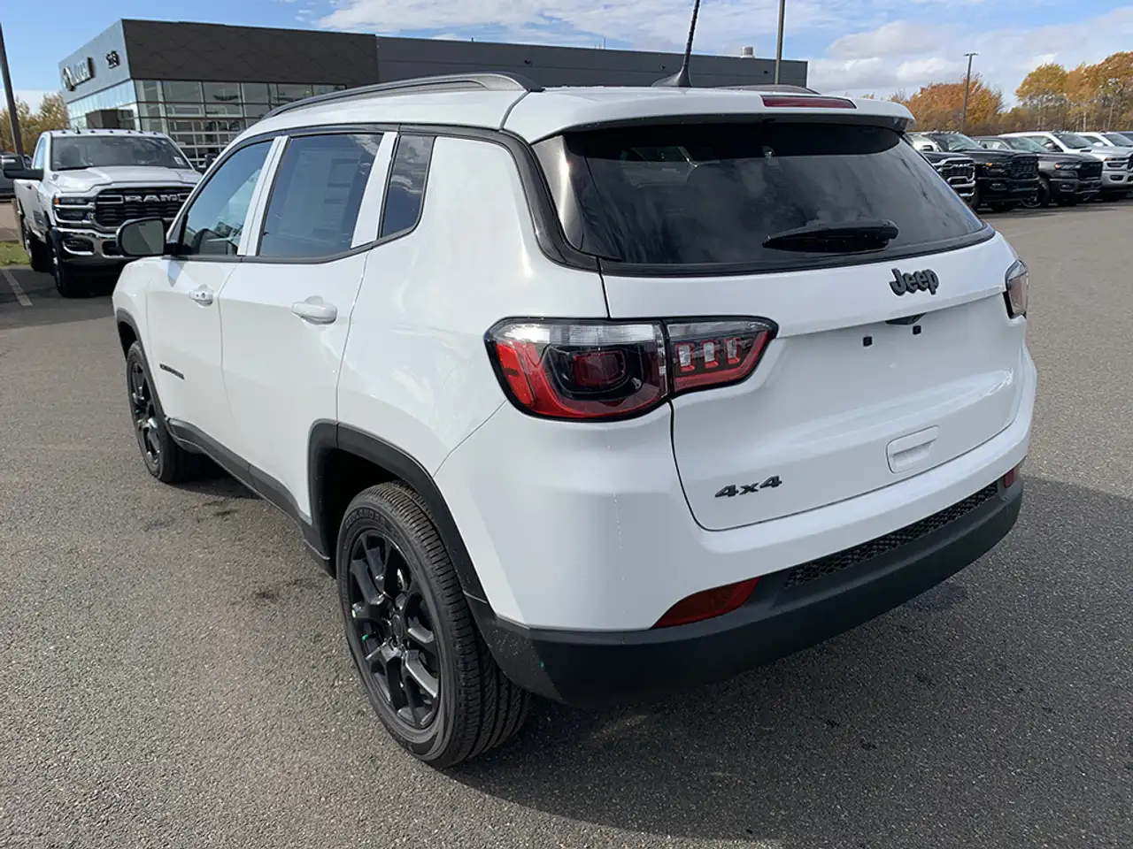 Jeep Compass снимка Jeep Compass