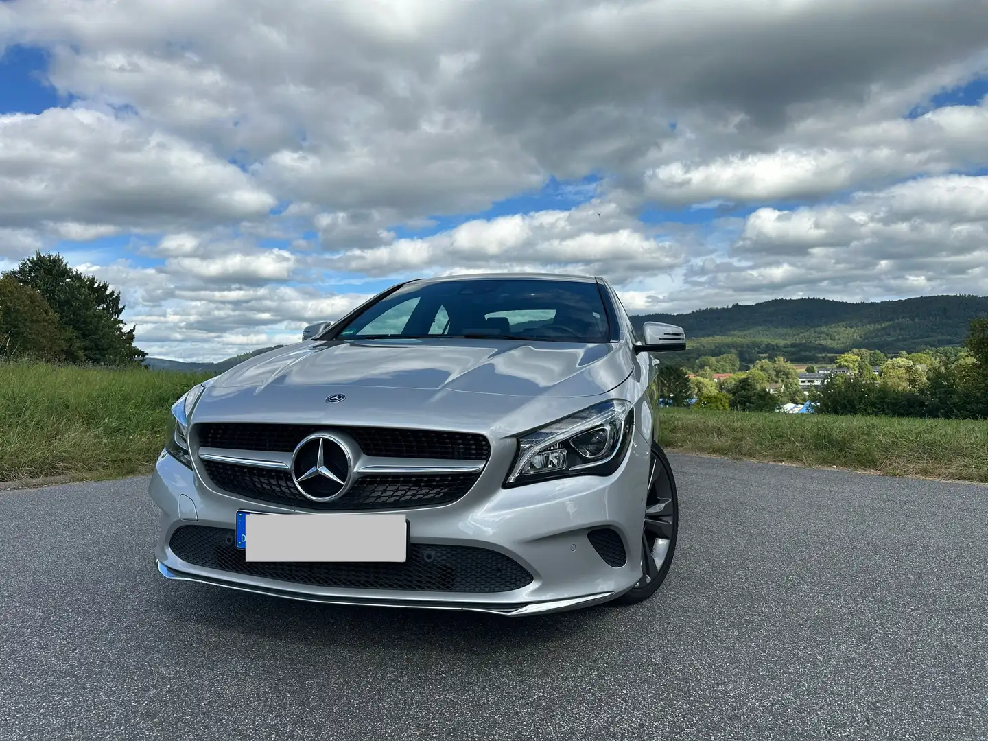 Mercedes-Benz CLA 200 CLA 200 7G-DCT Urban Silber - 2