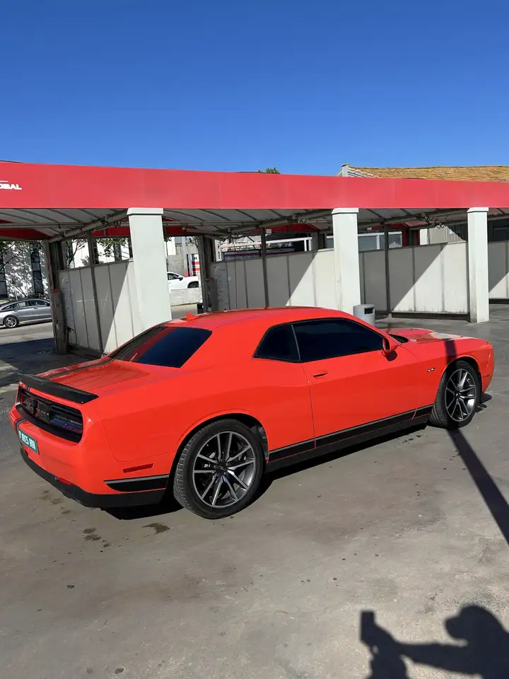 Dodge Challenger 2023