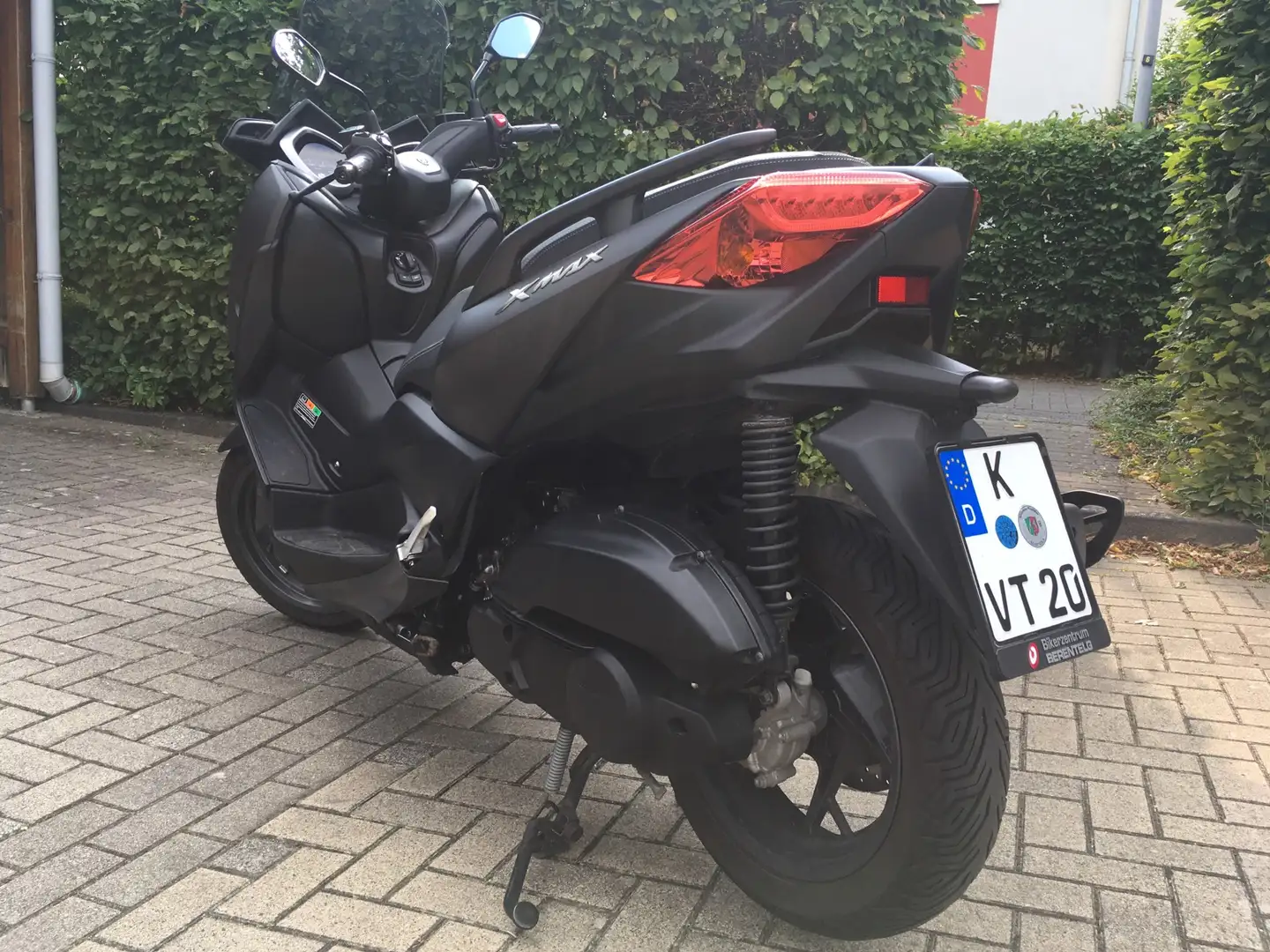 Yamaha X-Max 125 + 3 jahre Garantieverlängerung Czarny - 2