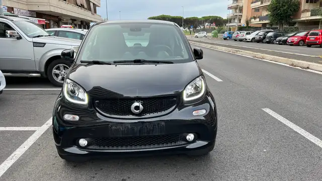 smart forTwo PRIME FULL LED NAVI KAMERA PELLE PACK SPORT PDC