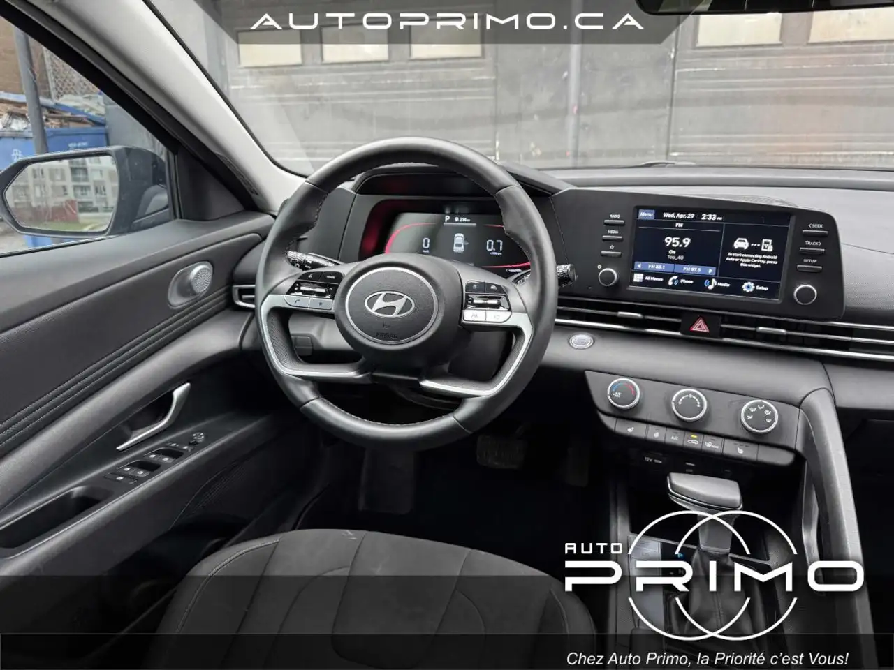 Hyundai ELANTRA снимка Hyundai ELANTRA