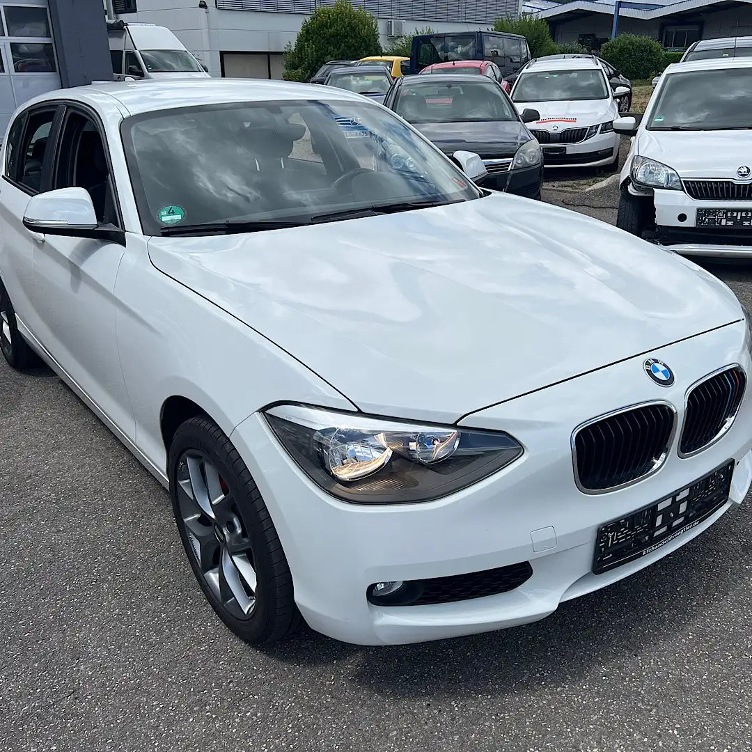 BMW 114 114 i - 59000km original - Navi - Tüv neu Weiß - 1