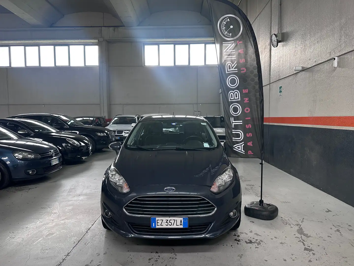 Ford Fiesta Fiesta 5p 1.4 Titanium Gpl 92cv Gris - 2