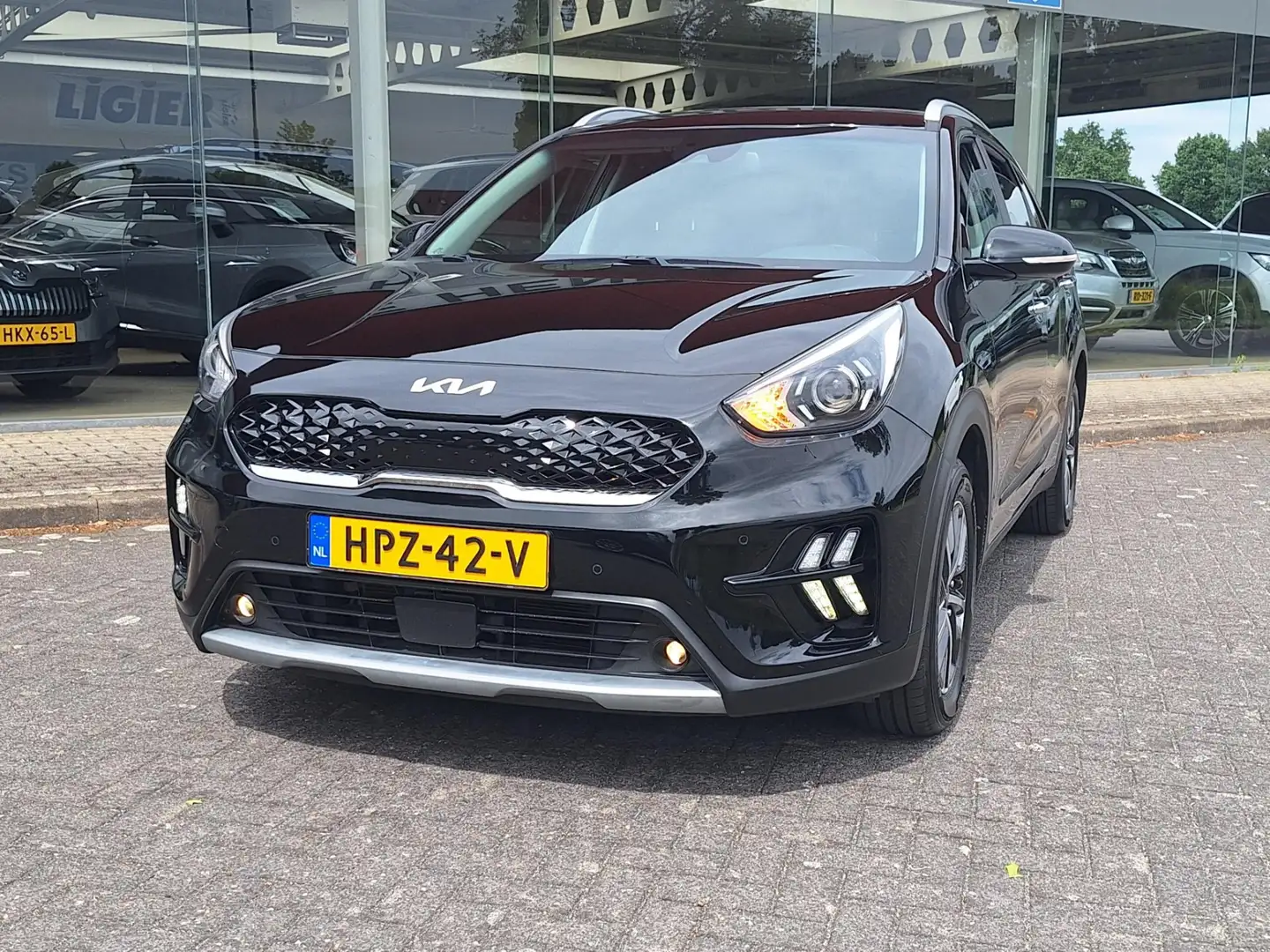 Kia Niro 1.6 GDi Hybrid DynamicPlusLine | Trekhaak | Adapti Zwart - 2