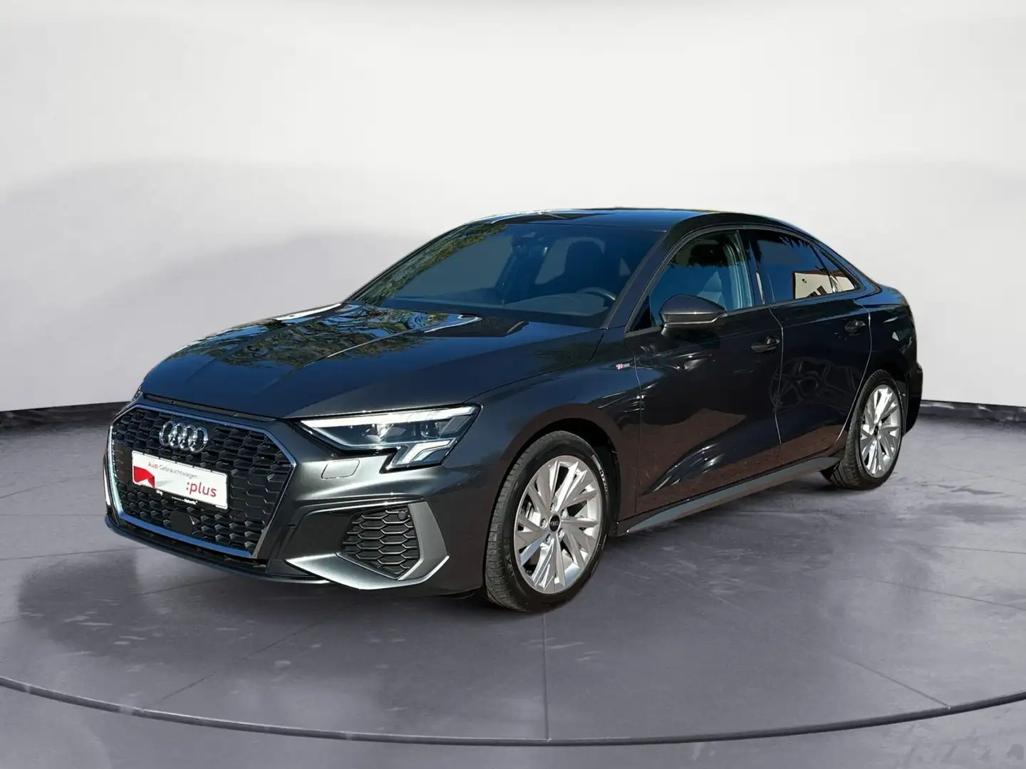 Audi A3 35 TFSI S-line LED/AHK/Navi/Assist/ Grau - 2