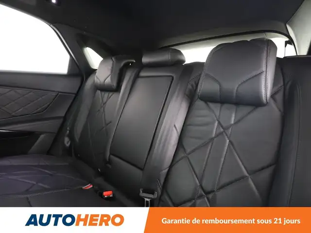 DS Automobiles DS 7 Crossback view 14