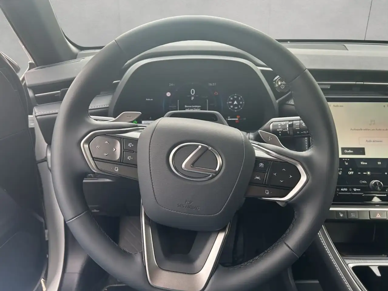 Lexus LBX FWD Relax MY 26 11