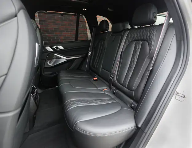 BMW X5 view 30