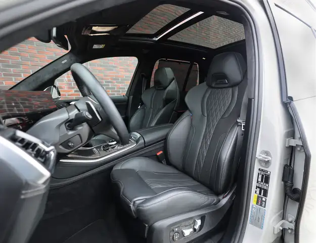 BMW X5 view 25