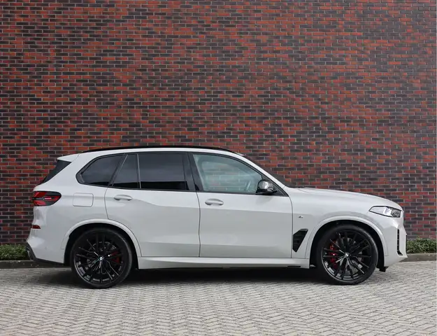 BMW X5 view 14