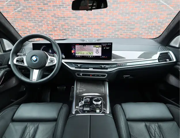 BMW X5 view 3