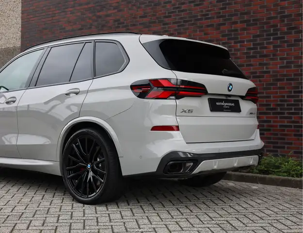 BMW X5 view 20