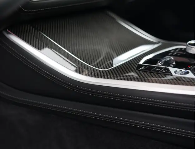 BMW X5 view 5