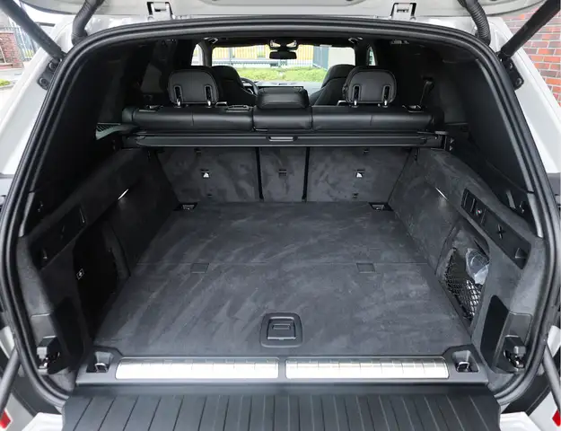 BMW X5 view 22