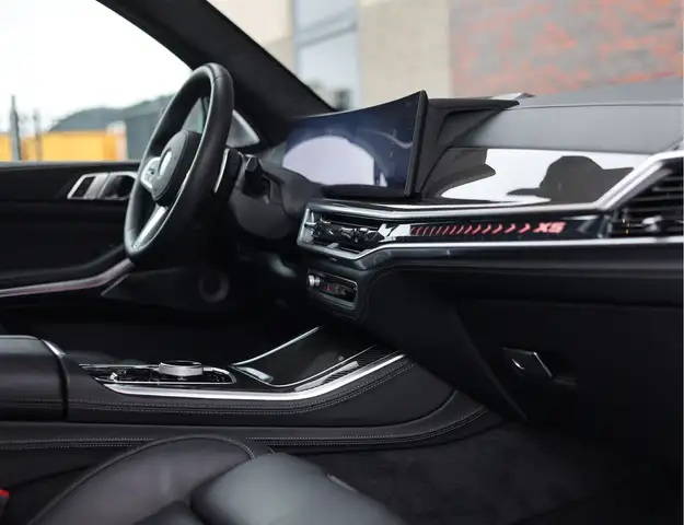 BMW X5 view 24