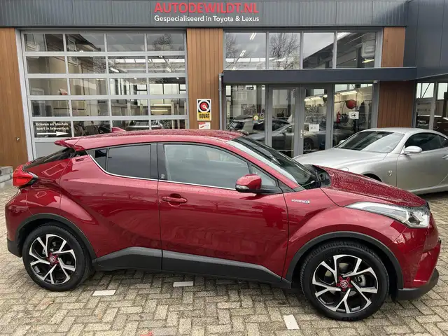 Toyota C-HR 1.8 Hybrid Style A/T + 12 MND BOVAG