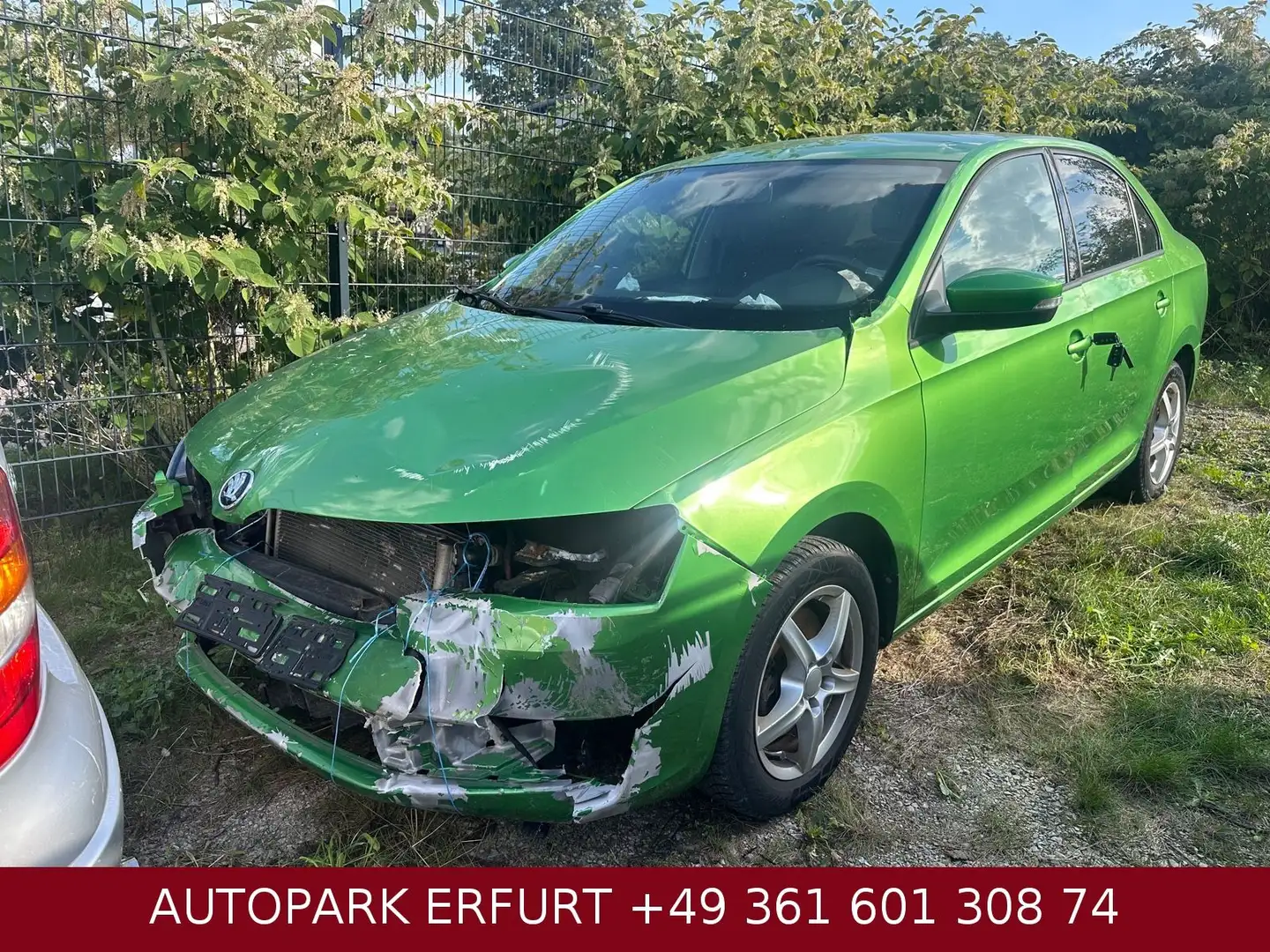 Skoda Rapid/Spaceback Ambition*Klima*Temp*StzH Grün - 1