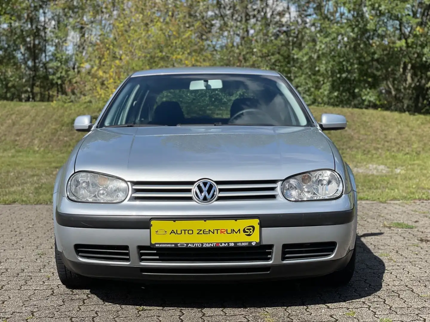 Volkswagen Golf 1.6 Auto Trendline*AUTOMATIK Silber - 1