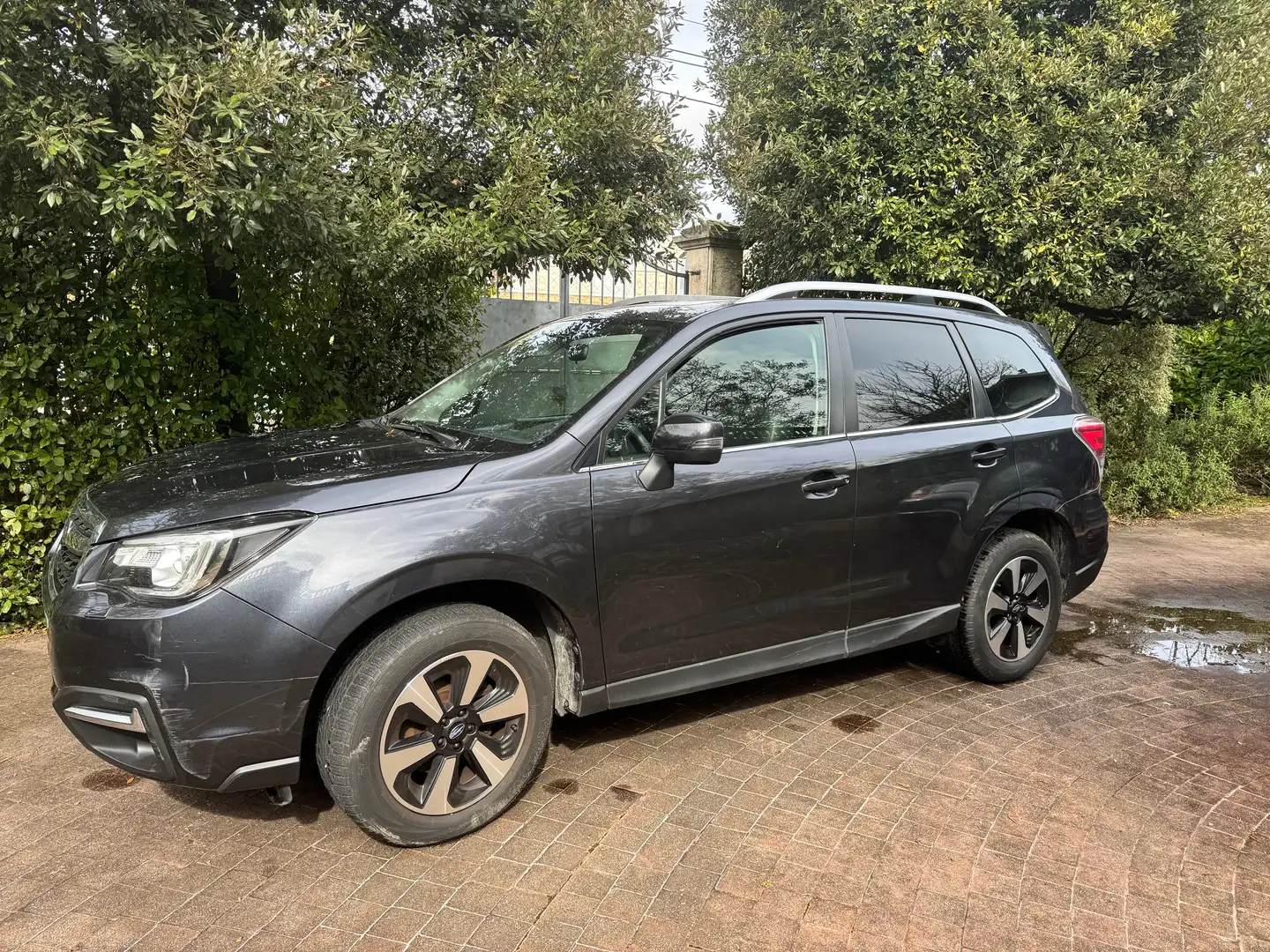Subaru Forester Forester 2.0i Comfort Grijs - 1