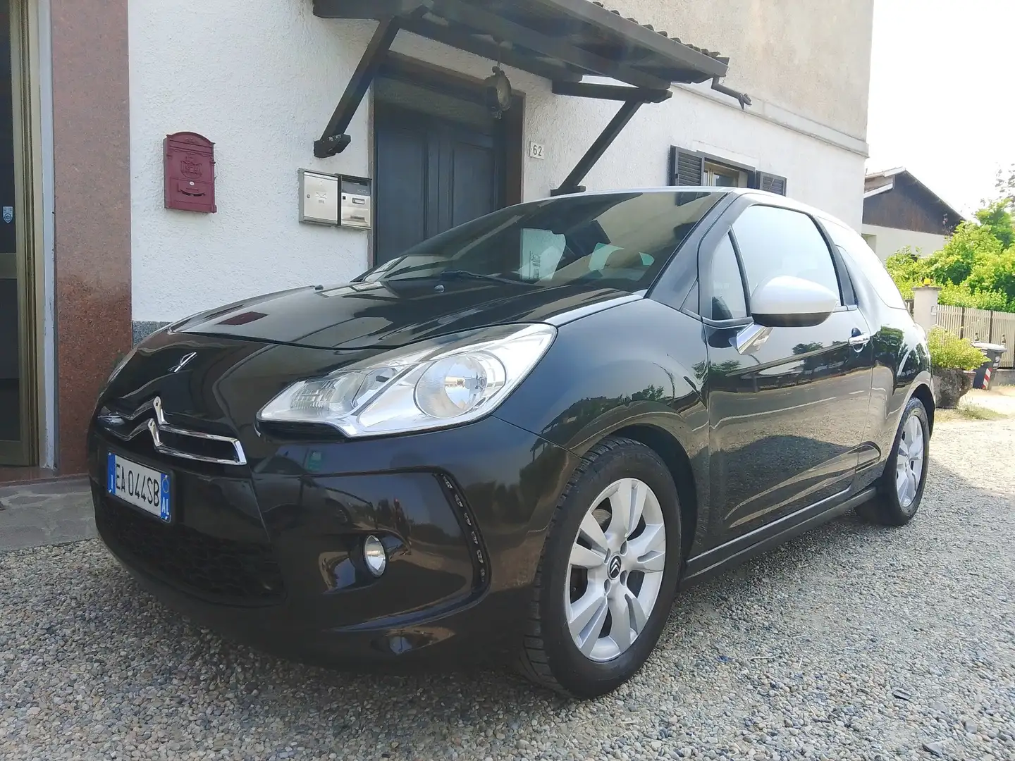 DS Automobiles DS 3 DS3 1.4 hdi Chic 70cv - 1