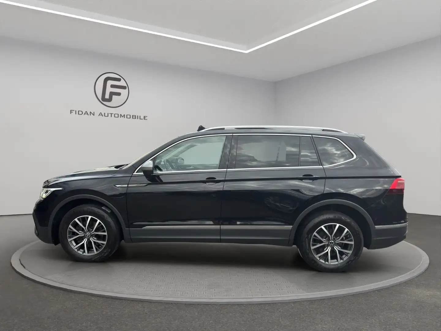 Volkswagen Tiguan Allspace *Virtual*Pano*Matrix*HUD*H&K*Sthz Schwarz - 2