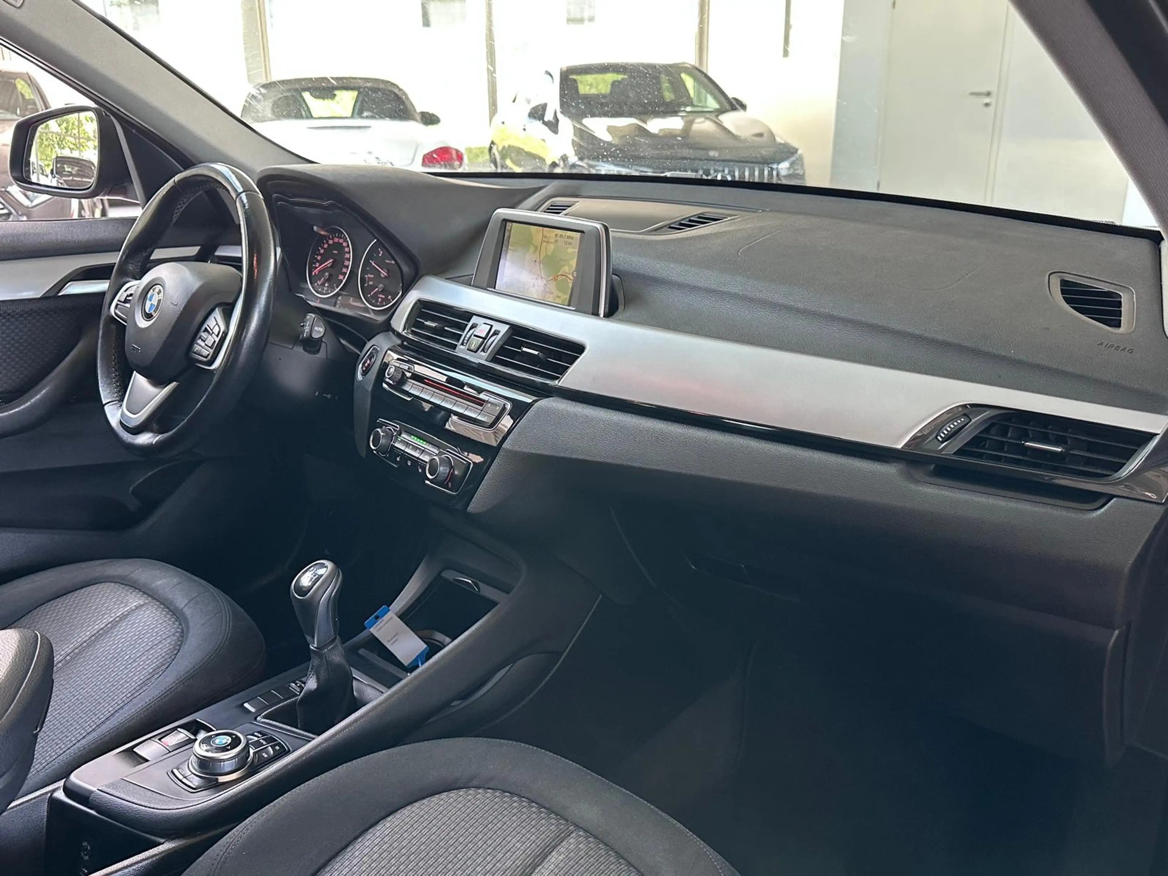 BMW X1 sDrive 18 i NAVI LED PDC — photo 10