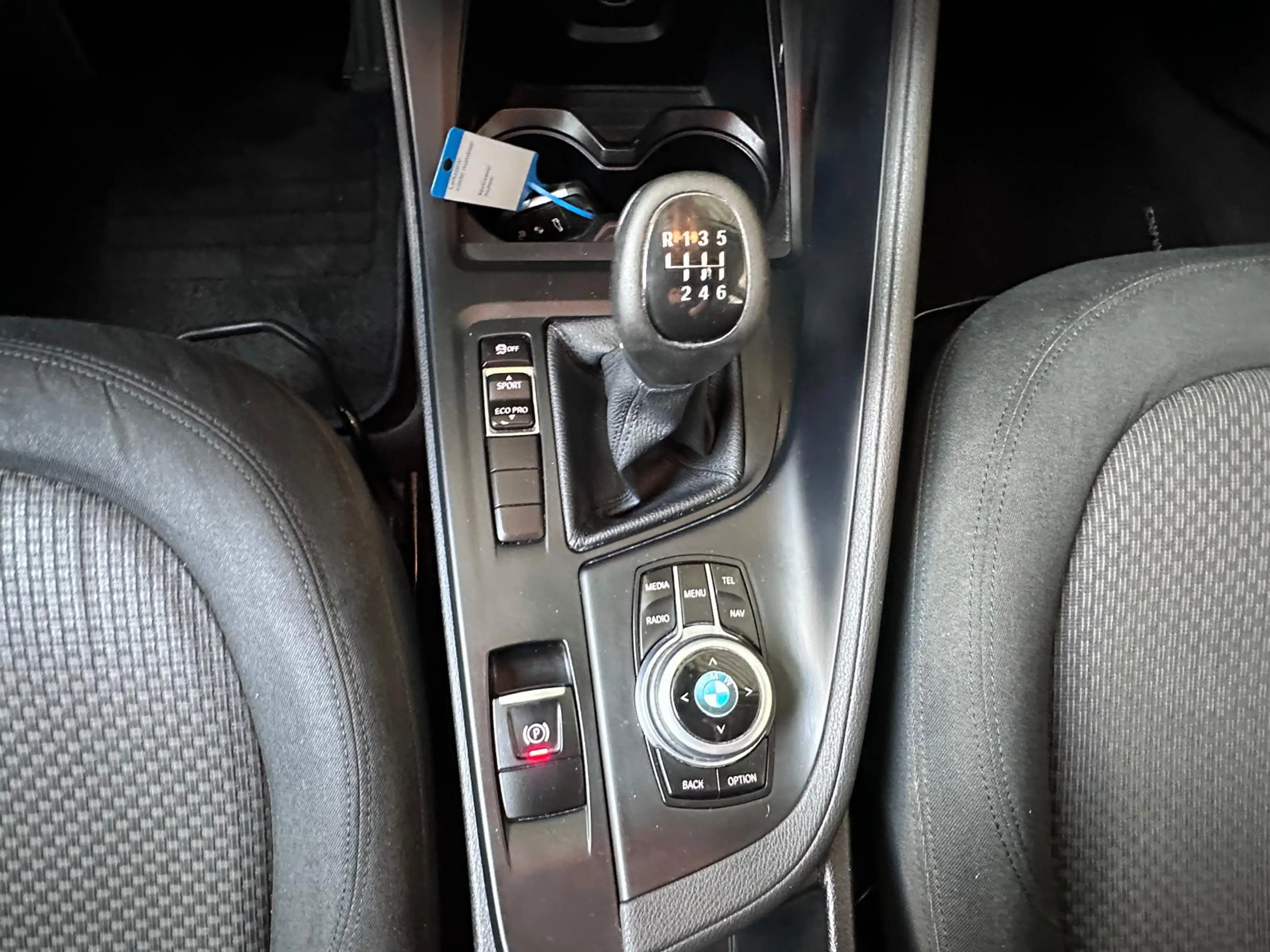 BMW X1 sDrive 18 i NAVI LED PDC — photo 14