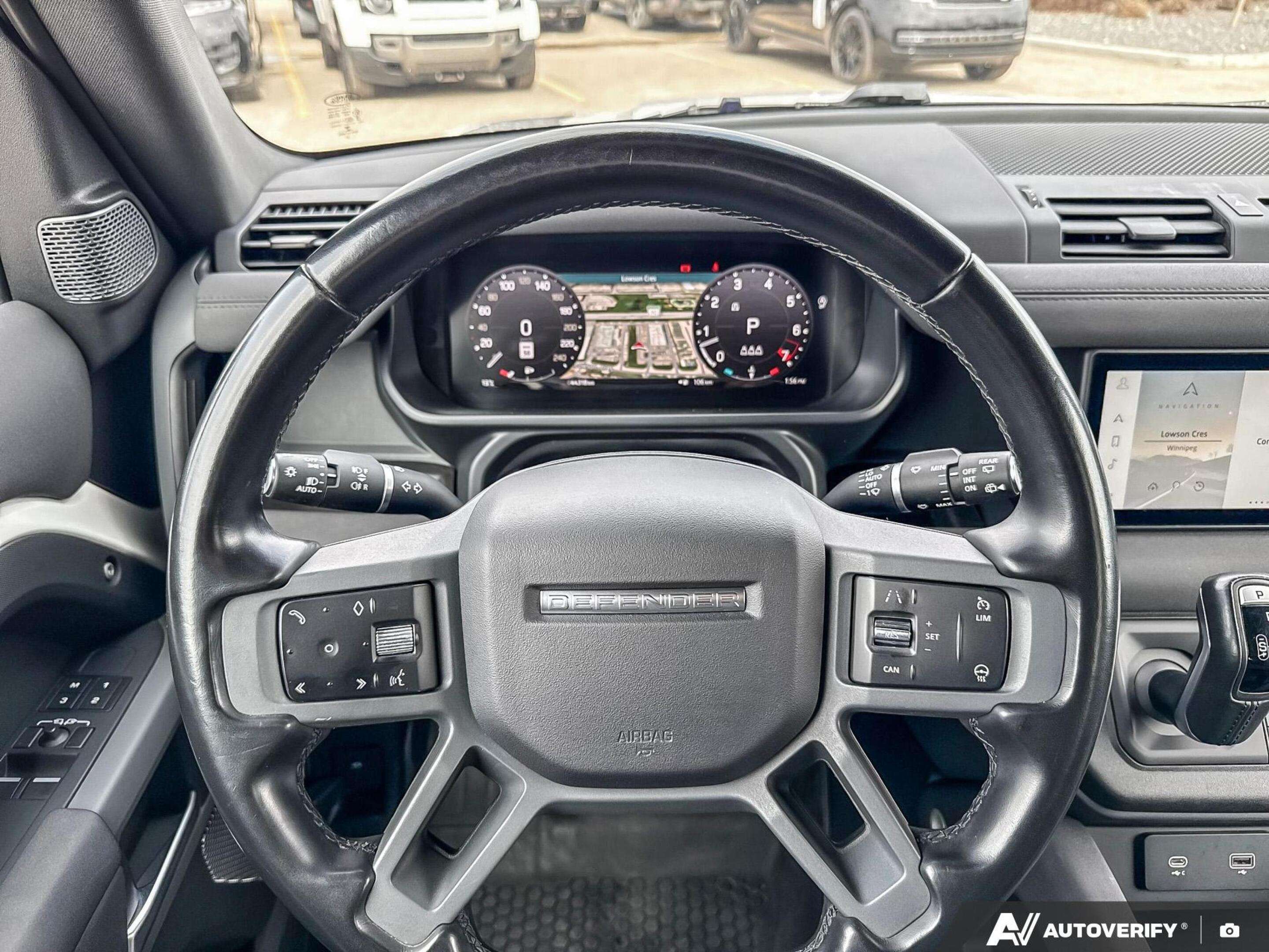 2023 Land Rover Defender 90 Rare Trophy Edition | Local thumb 15