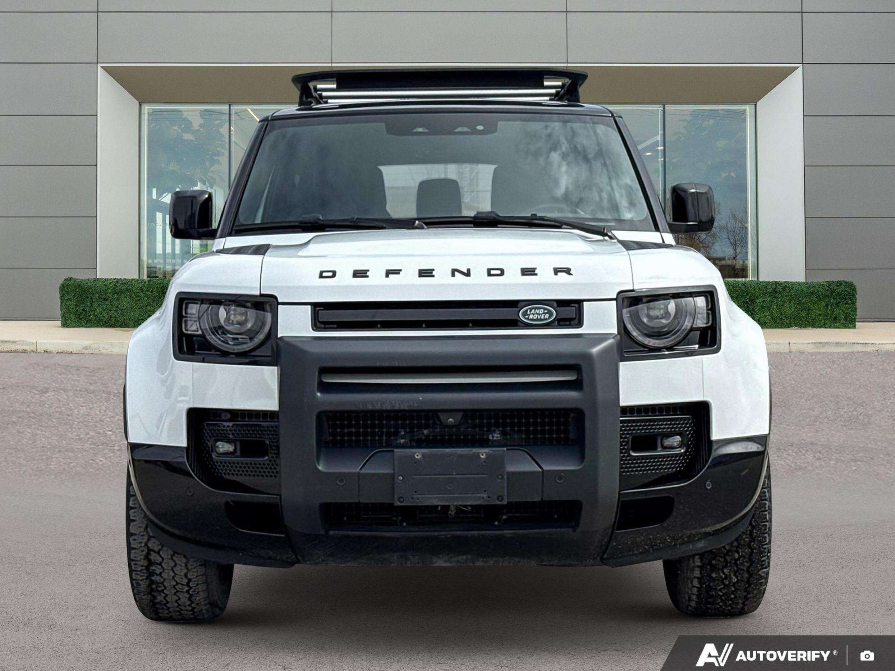2023 Land Rover Defender 90 Rare Trophy Edition | Local alt 3