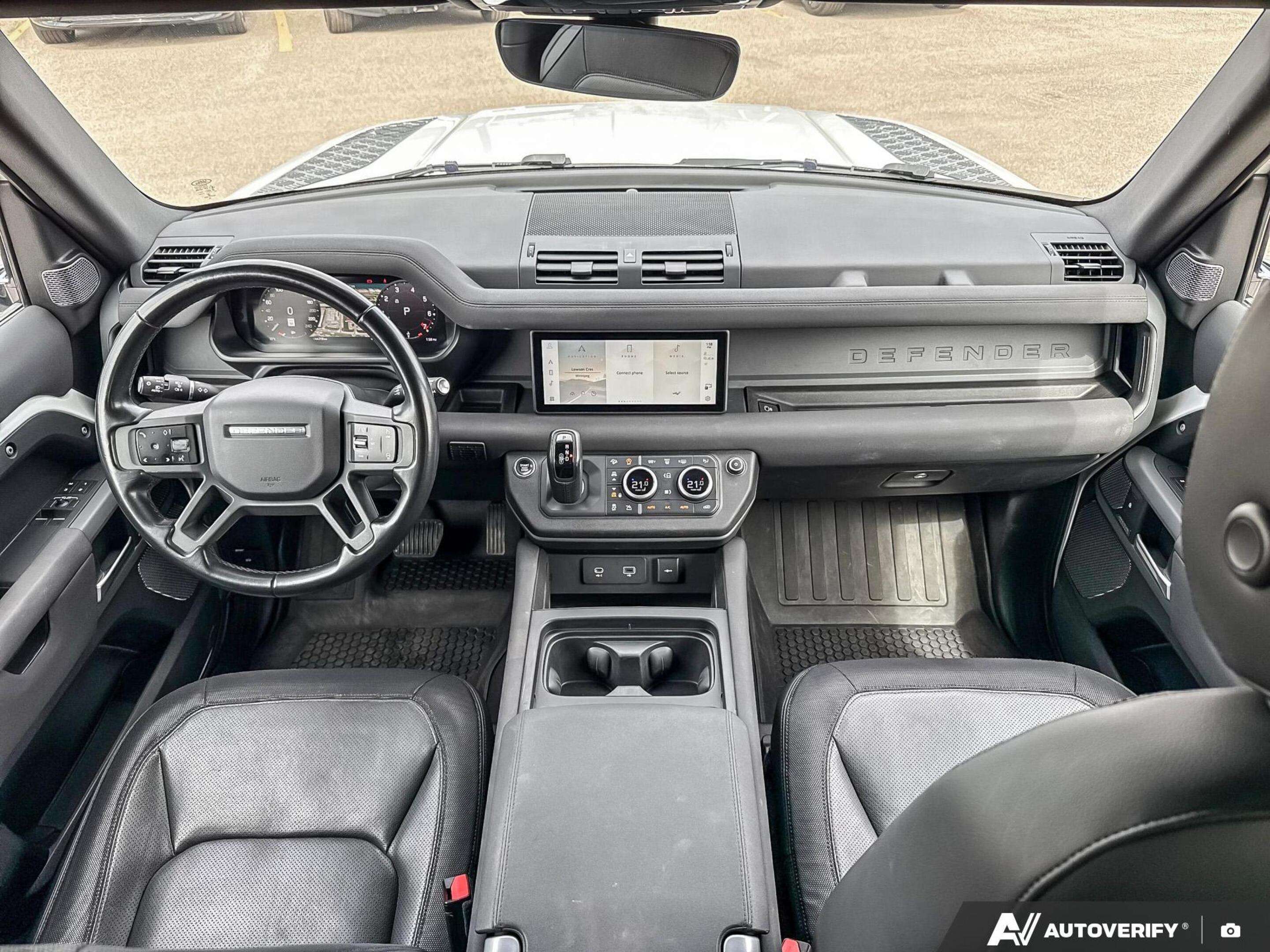 2023 Land Rover Defender 90 Rare Trophy Edition | Local thumb 25