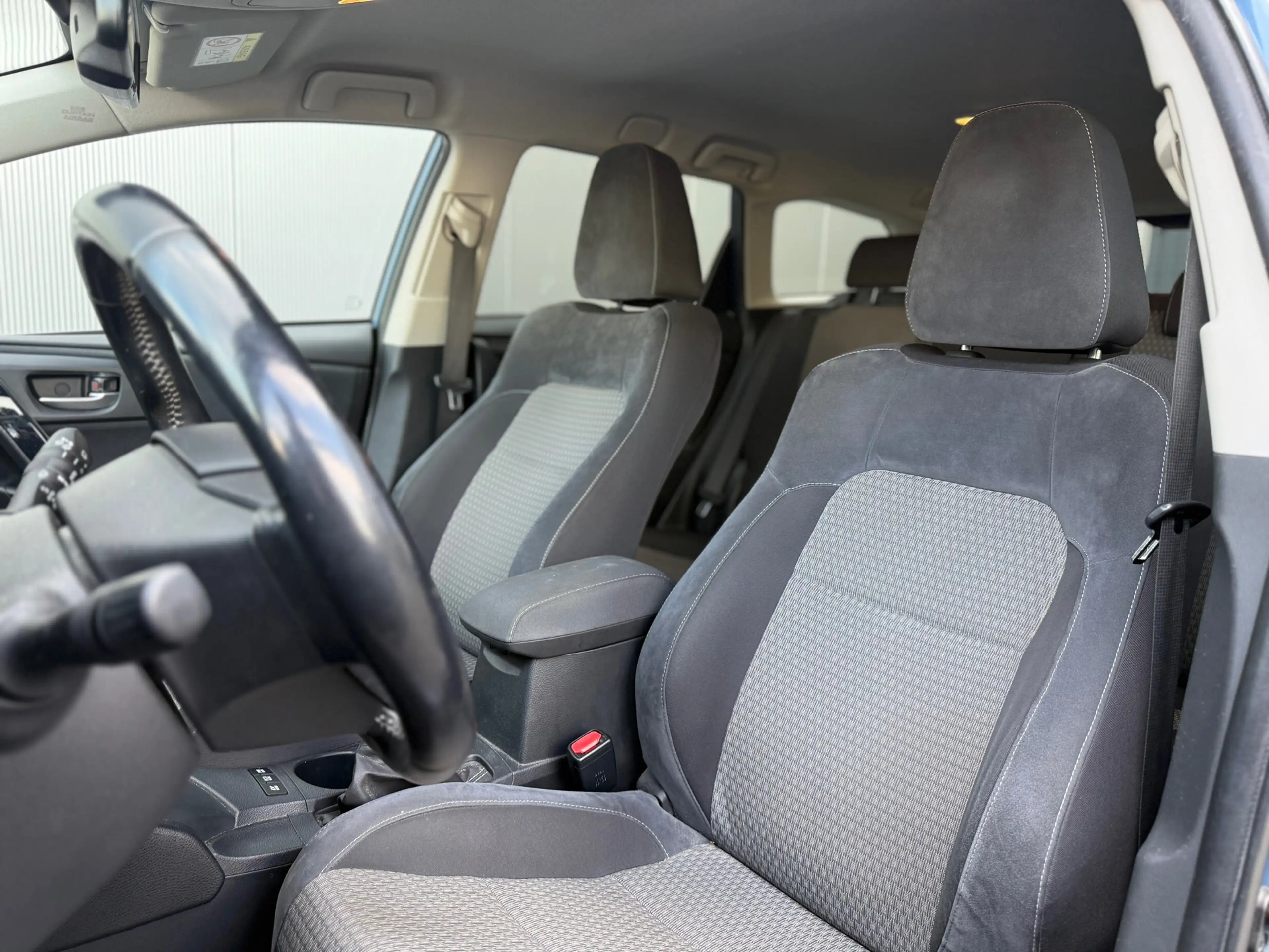 Toyota Auris Touring Sports 1.8 Hybrid | Automaat | Keyless | D — photo 5