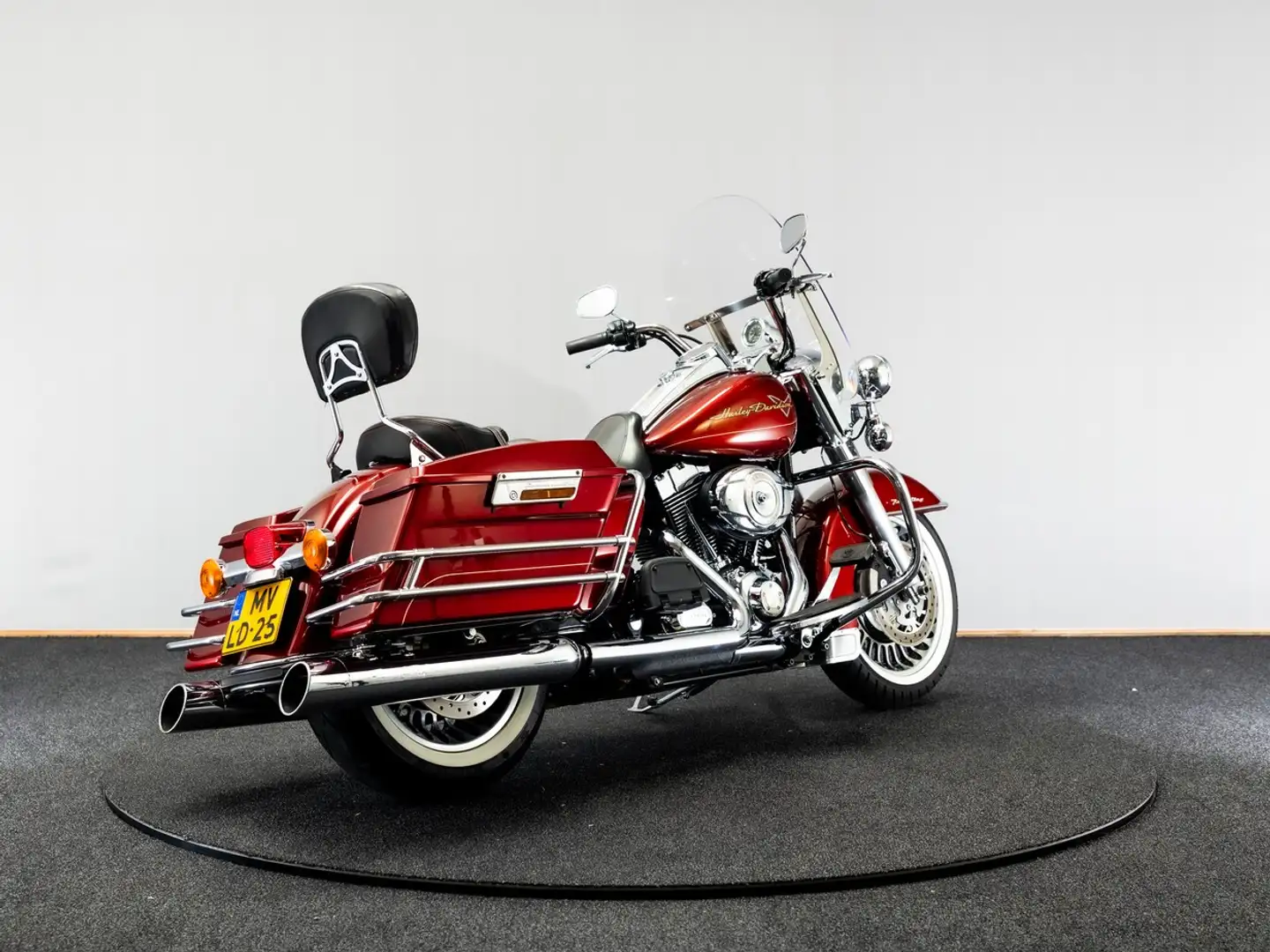 Harley-Davidson Road King FLHR Roşu - 2
